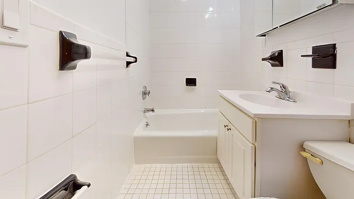 234 East 87th Street - Photo 5
