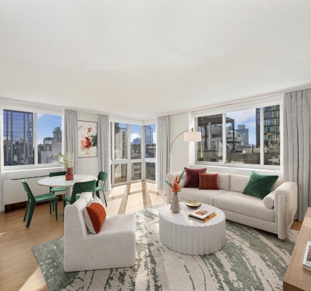 Midtown 38th Street - Photo 0