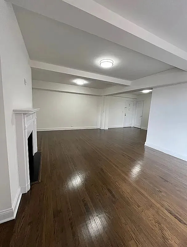 5th Avenue - Photo 1