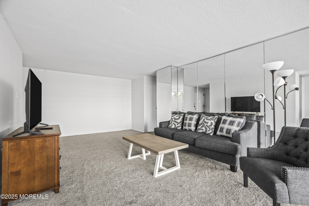 787 Ocean Avenue - Photo 3