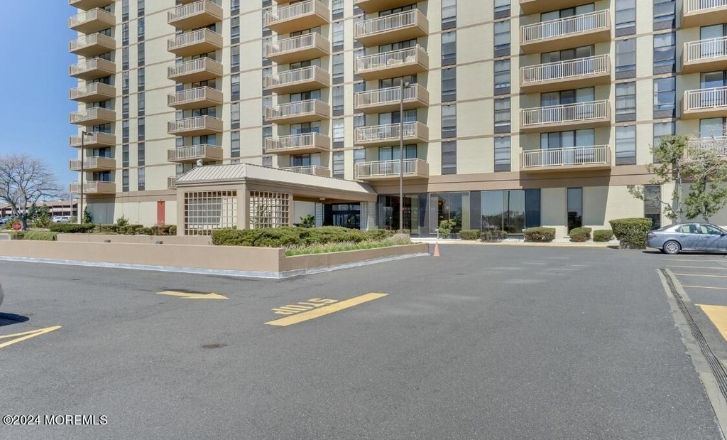 787 Ocean Avenue - Photo 17