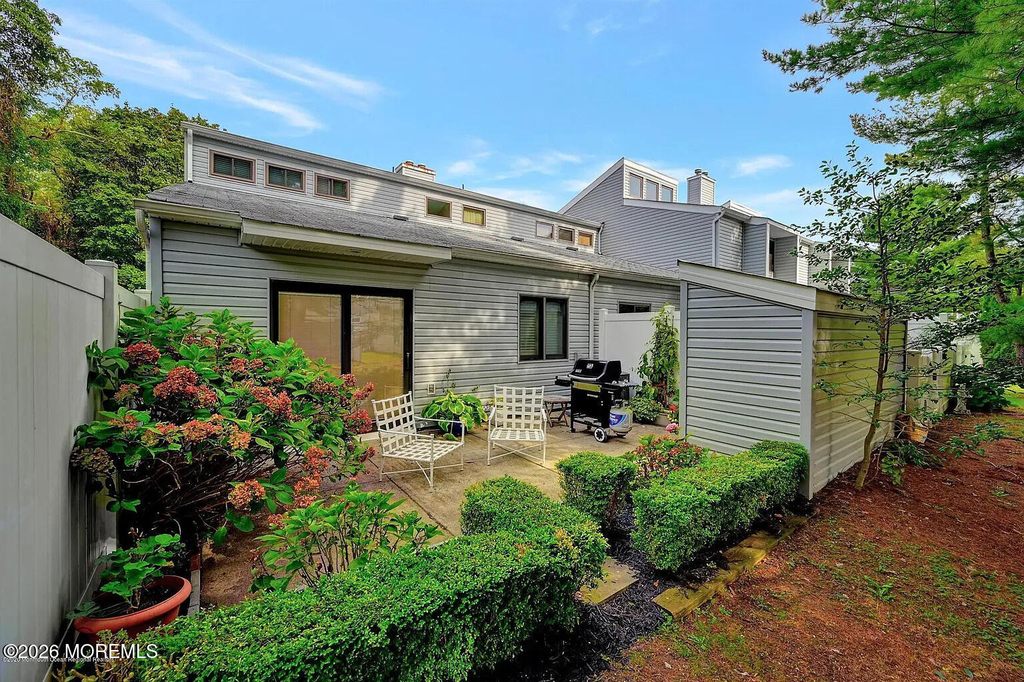13 Helene Court - Photo 2
