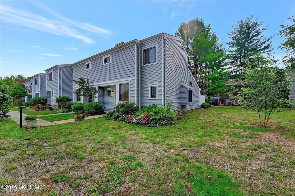 13 Helene Court - Photo 0