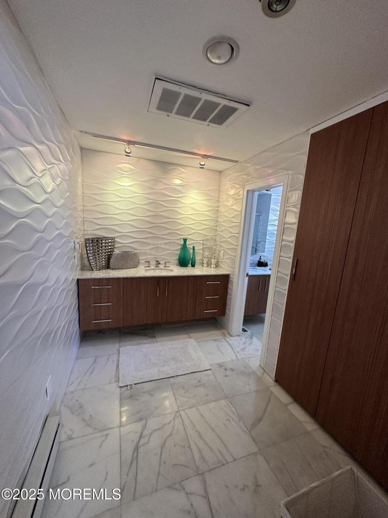 330 Highland Avenue - Photo 10