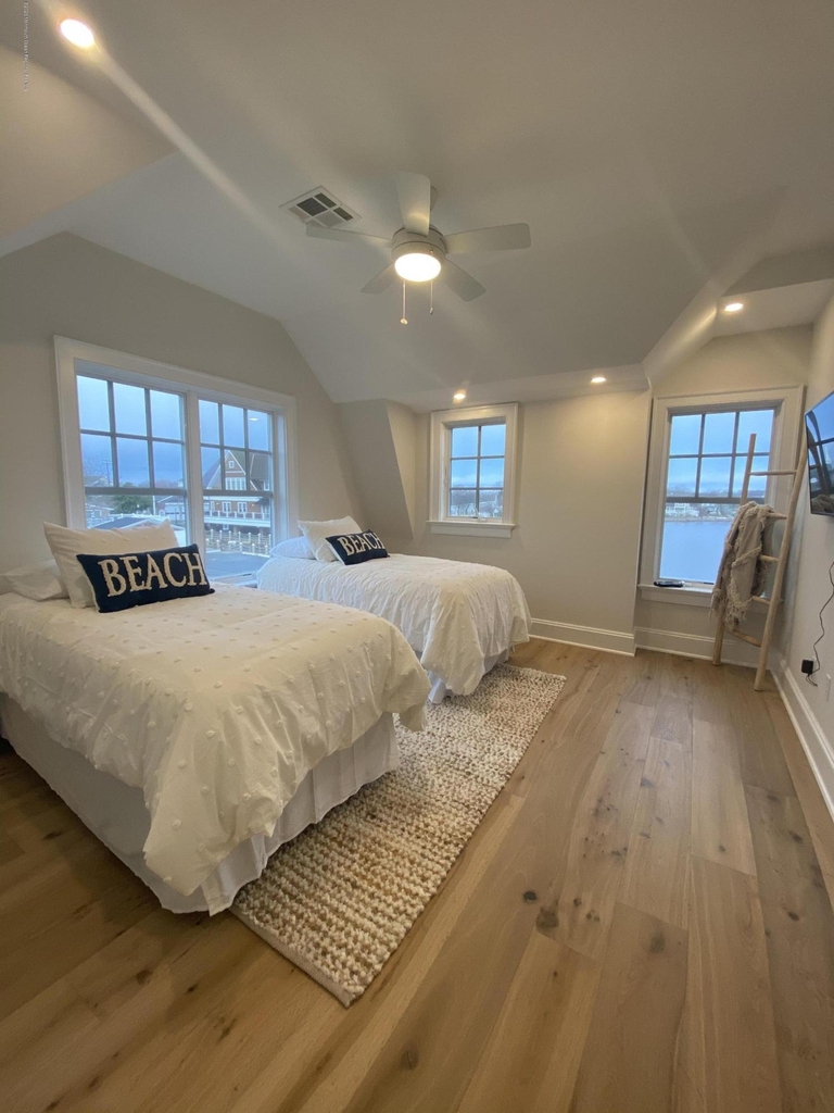 410 Lake Avenue - Photo 9