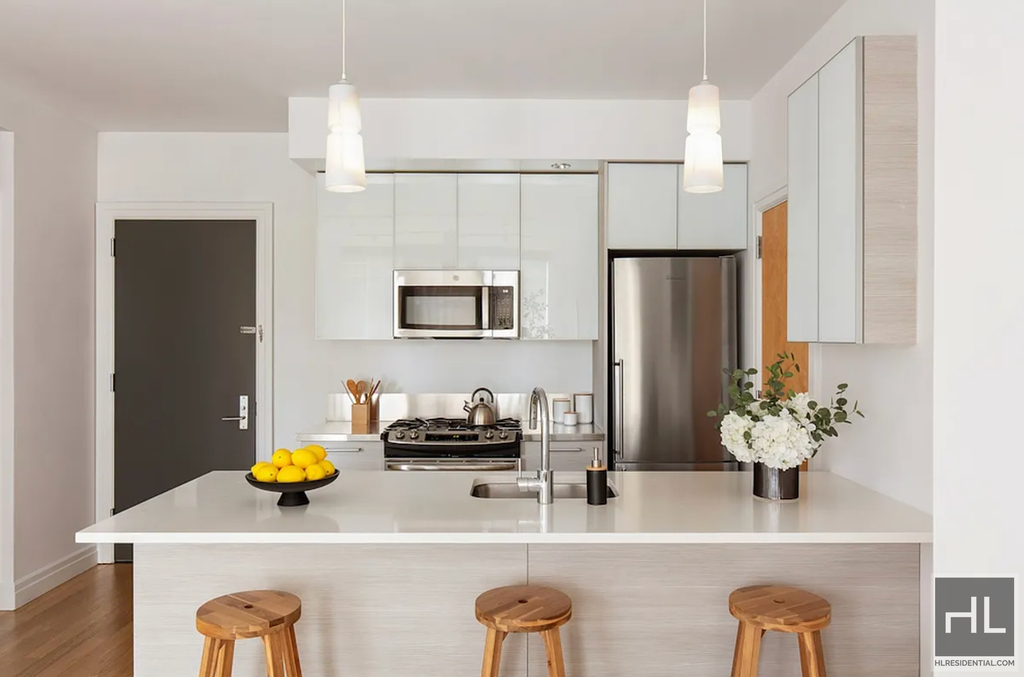 West 54th Street - Photo 2