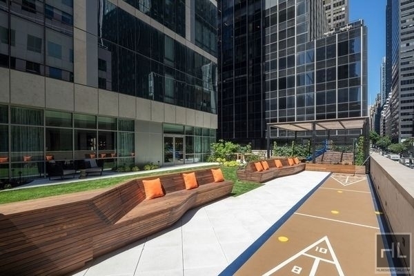 East 39th Street - Photo 7