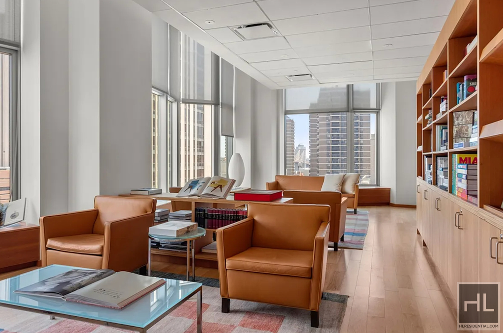 Spruce Street - Photo 11