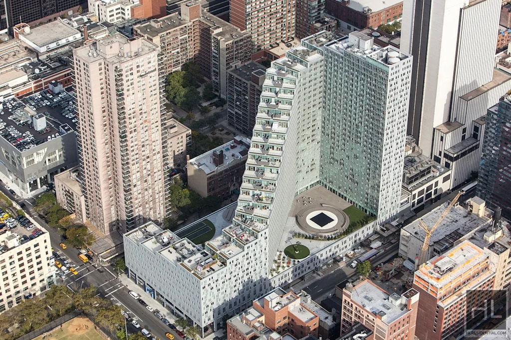 West 54th Street - Photo 10