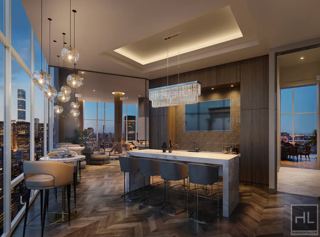 East 44th Street - Photo 5