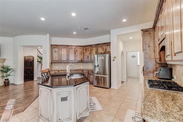 9823 Carriage Hill Lane - Photo 9