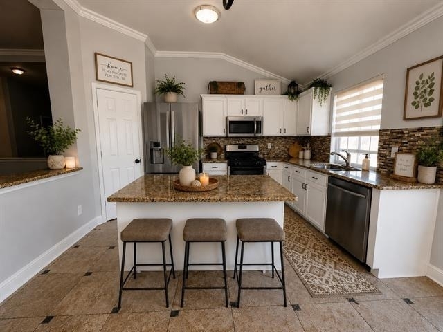 813 Essex Drive - Photo 4