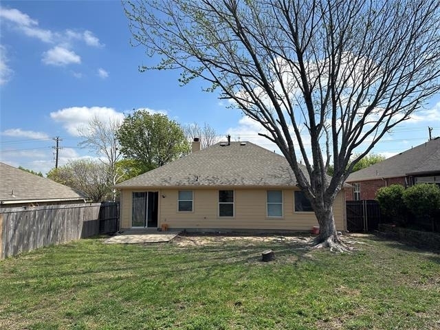 813 Essex Drive - Photo 11