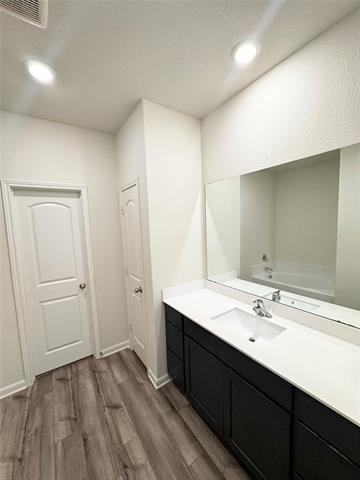 752 Saratoga Drive - Photo 5