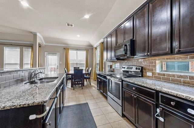 11620 Beach Street - Photo 4