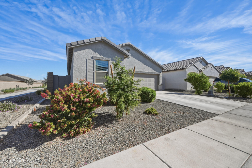 2022 E New Bonnet Lane - Photo 2