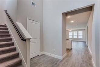 921 Waterview Drive - Photo 4