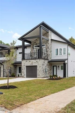 696 N Center Street - Photo 0