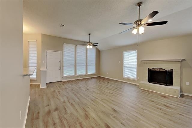 511 Brazos Street - Photo 2