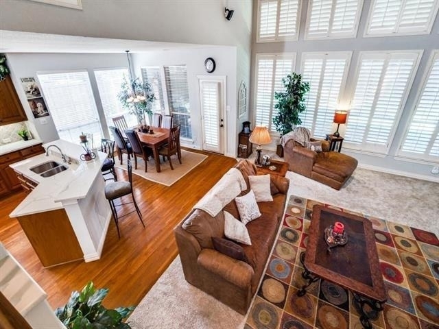 4717 Largo Drive - Photo 7