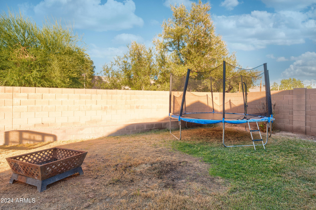 16068 W Culver Street - Photo 30