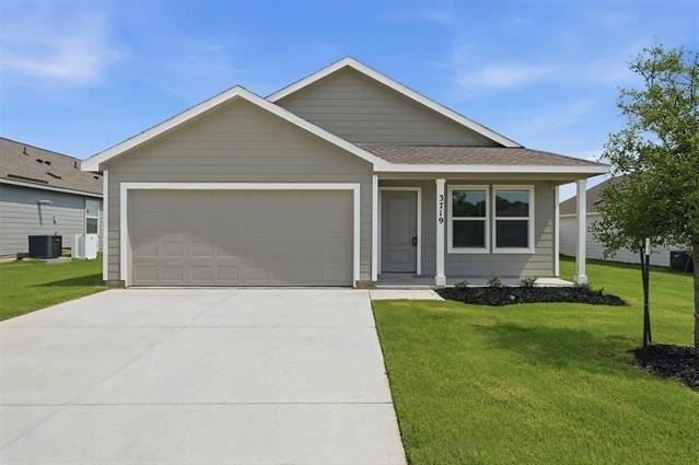 3719 Longleaf Drive - Photo 0