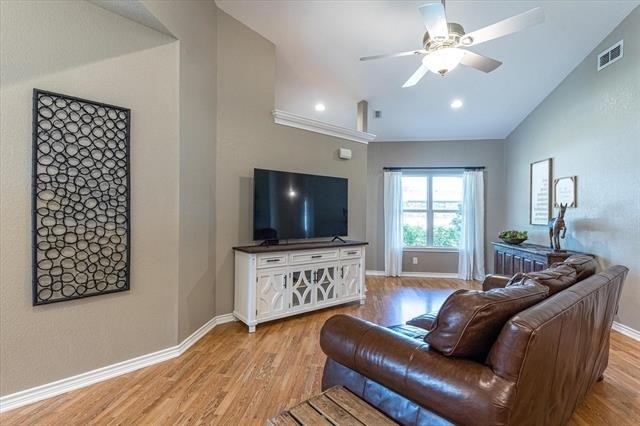 508 Pine Lane - Photo 4