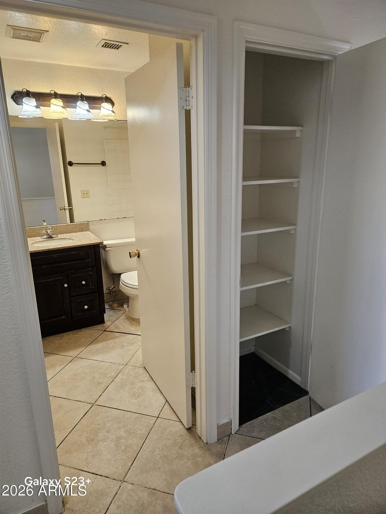 1600 N Saba Street - Photo 10