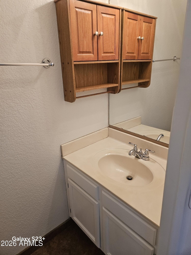 1600 N Saba Street - Photo 7