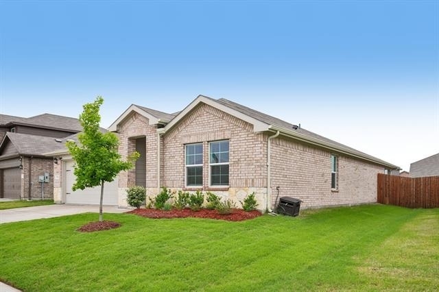 3924 Pinebluff Lane - Photo 2