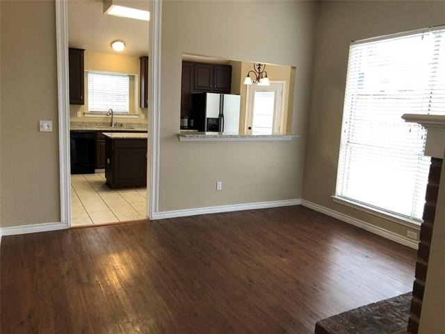 8301 Bells Street - Photo 6