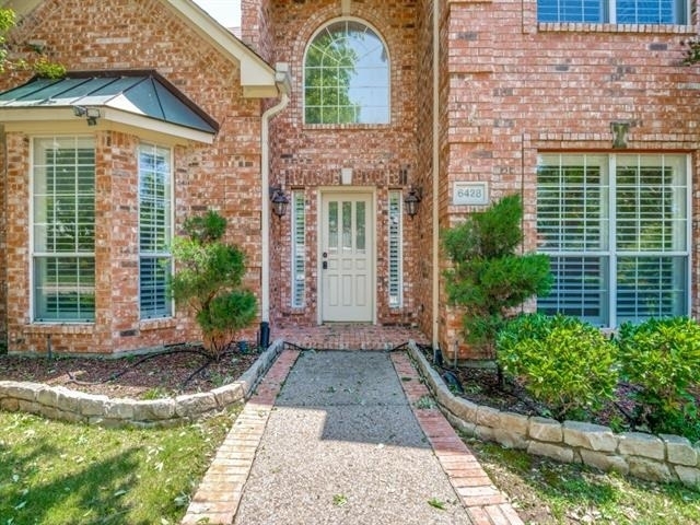 6428 Glenhollow Drive - Photo 2
