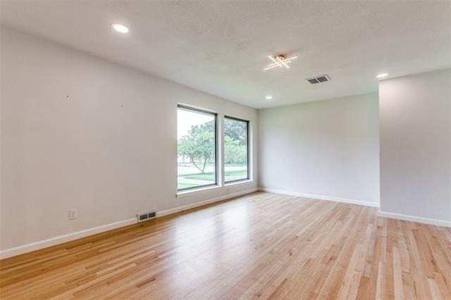 3517 Woodleigh Drive - Photo 6