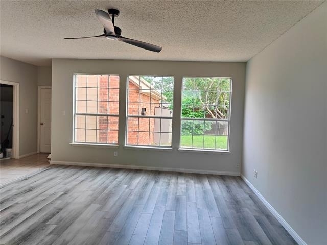 1412 Brenda Lane - Photo 6
