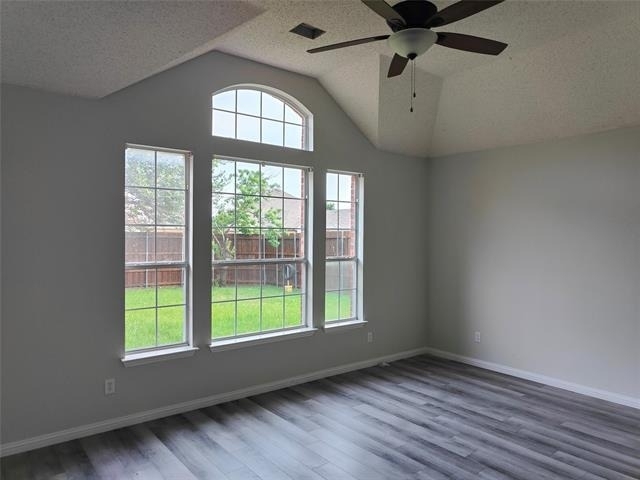 1412 Brenda Lane - Photo 10