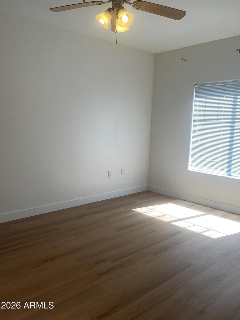 525 N Miller Road - Photo 13