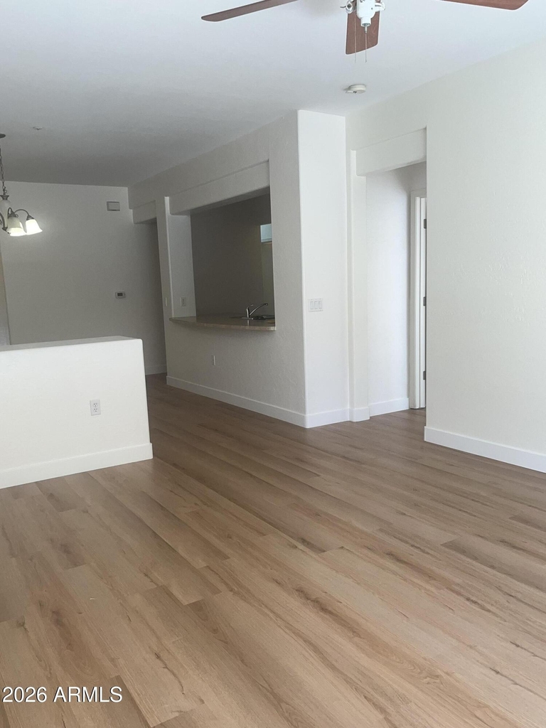 525 N Miller Road - Photo 7