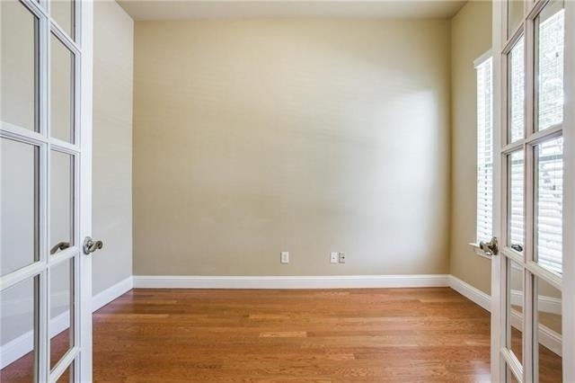 8613 Empire Boulevard - Photo 3