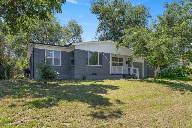 10325 Maylee Boulevard - Photo 1