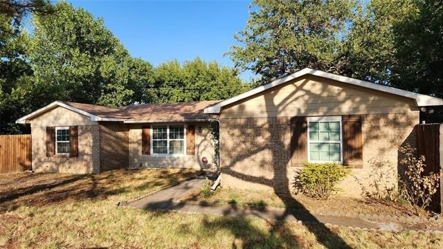 808 Howell Drive - Photo 0
