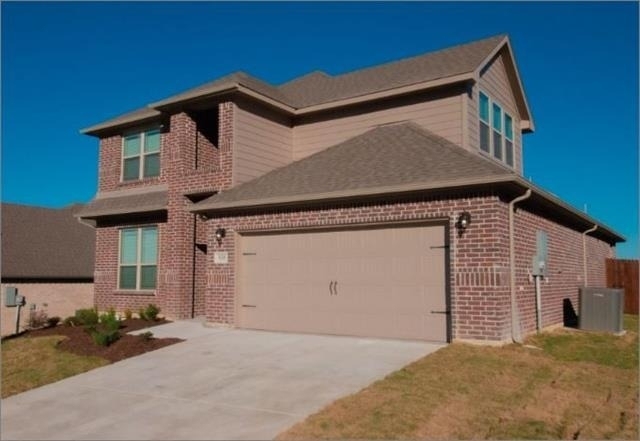 535 Hillcrest Circle - Photo 1