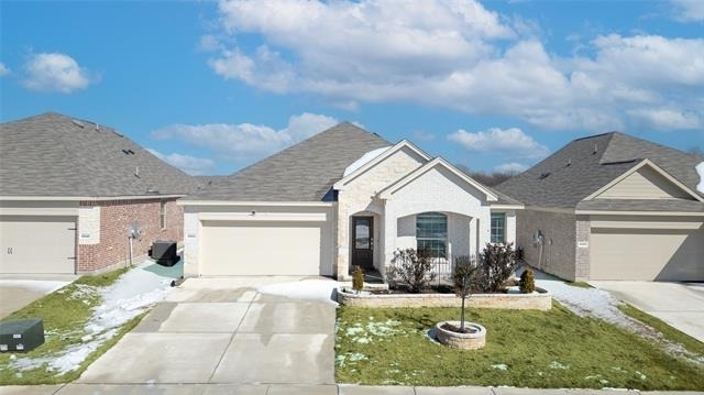 6932 Falconer Way - Photo 1