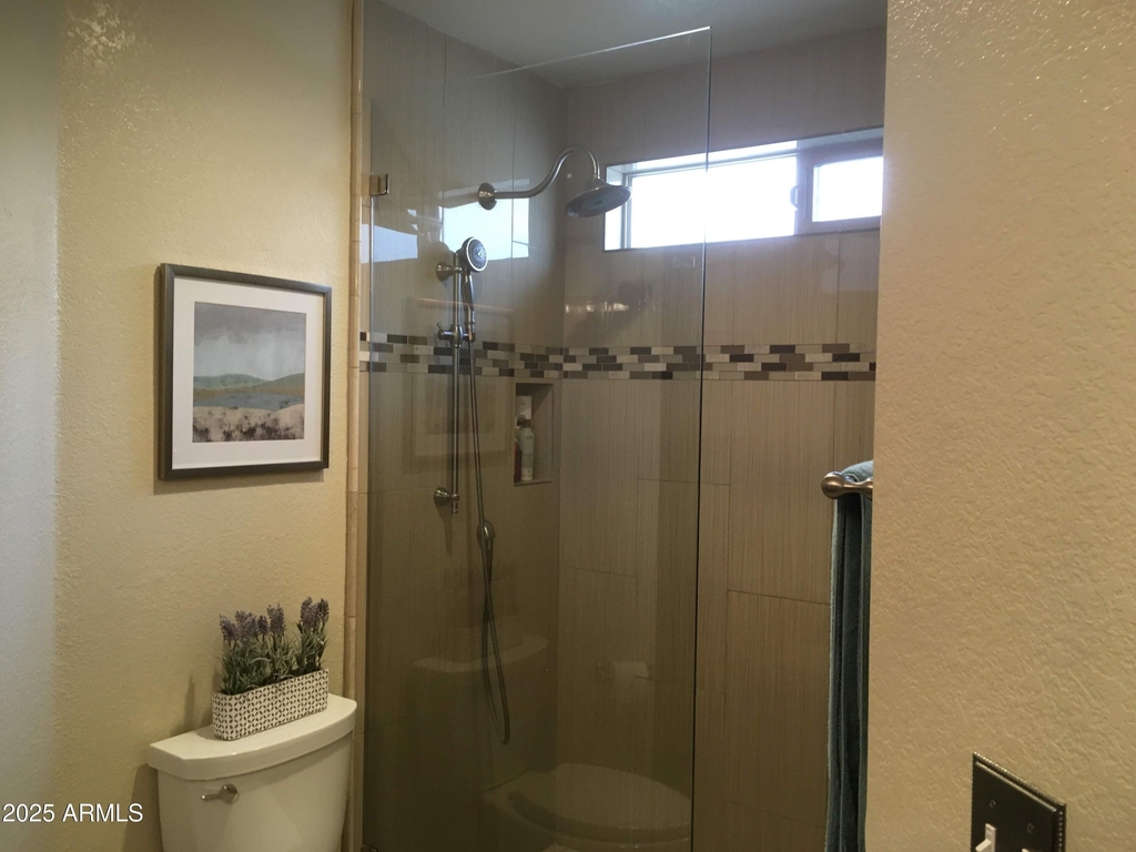 1120 N Val Vista Drive - Photo 4
