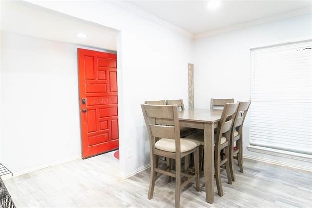 8512 Londonderry Lane - Photo 1