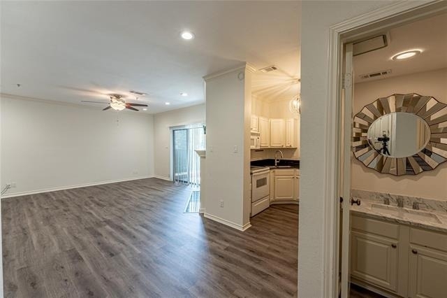 6002 Auburndale Avenue - Photo 2