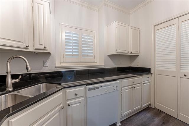 6002 Auburndale Avenue - Photo 9