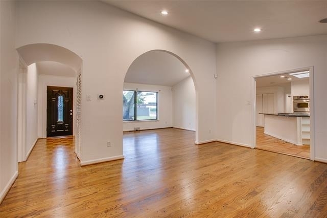 5815 Walnut Hill Lane - Photo 4