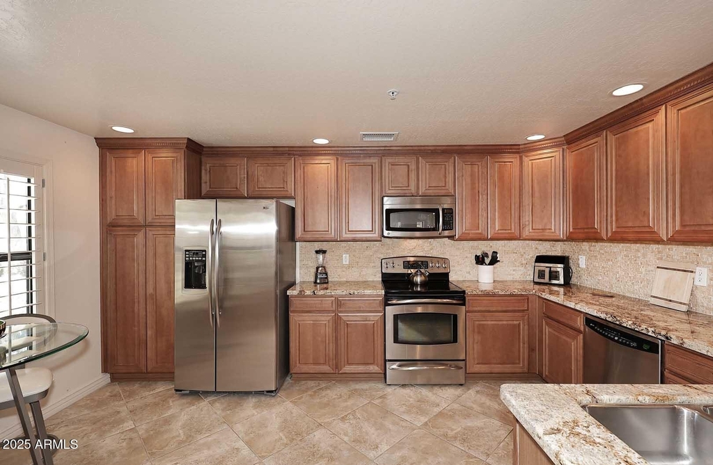 21320 N 56th Street - Photo 11