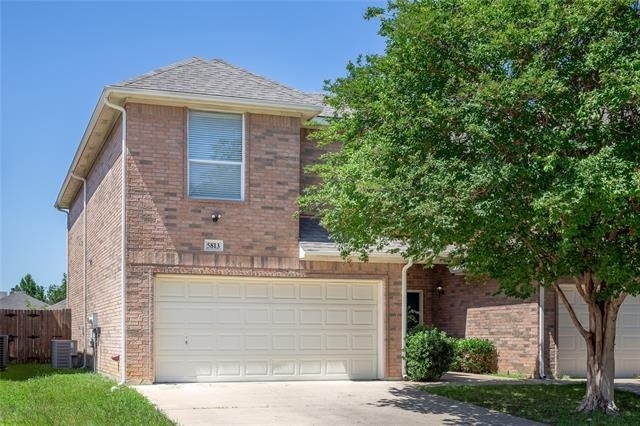 5813 Blackmon Court - Photo 0