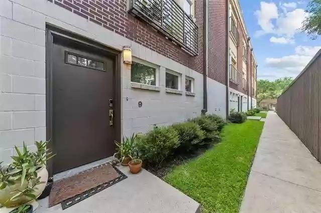 5711 Ross Avenue - Photo 10